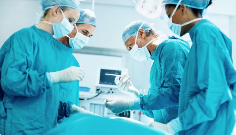 Gebelikte Ameliyat Gerekirse Hangi Aylarda Yapılmalıdır?